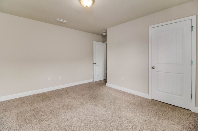 Building Photo - Stunning Two-Story Home with 4 Bedrooms, 2.5 Baths, and an Upstairs Living Room!