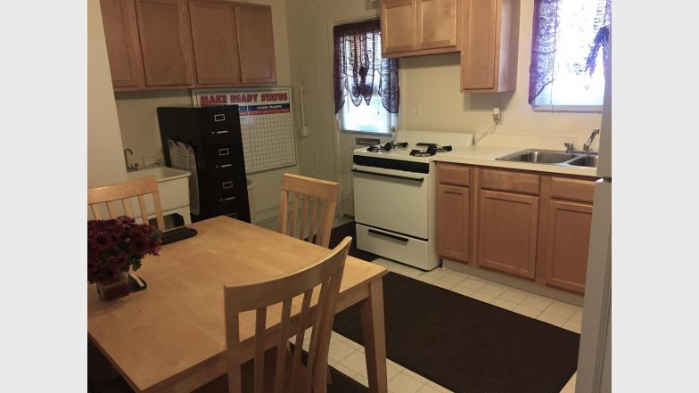 kitchen - Glenbrook Townhouses