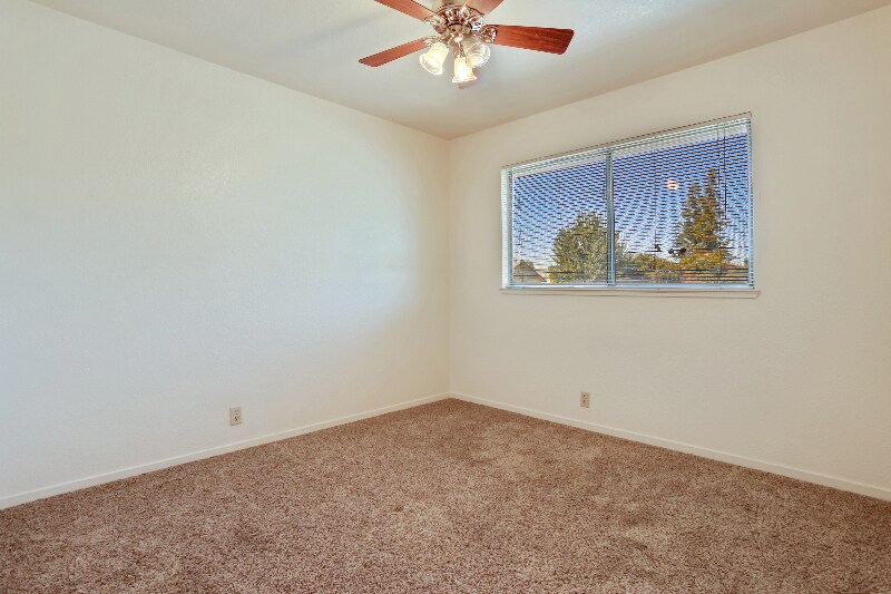 Building Photo - 222 Tiffany Cir