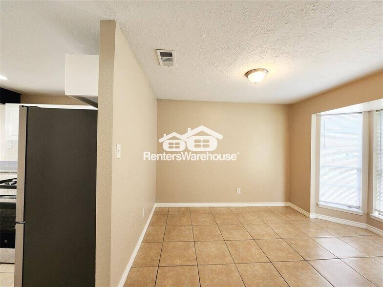 Building Photo - 20203 Dawn Mist Ct