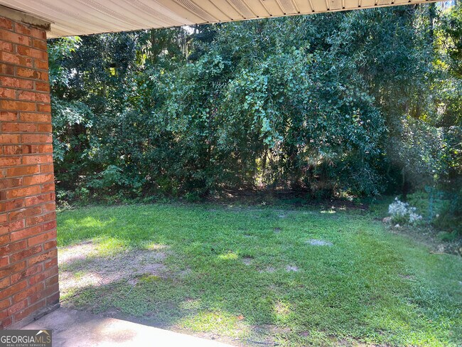 Building Photo - 410 Admiral's Walk Dr