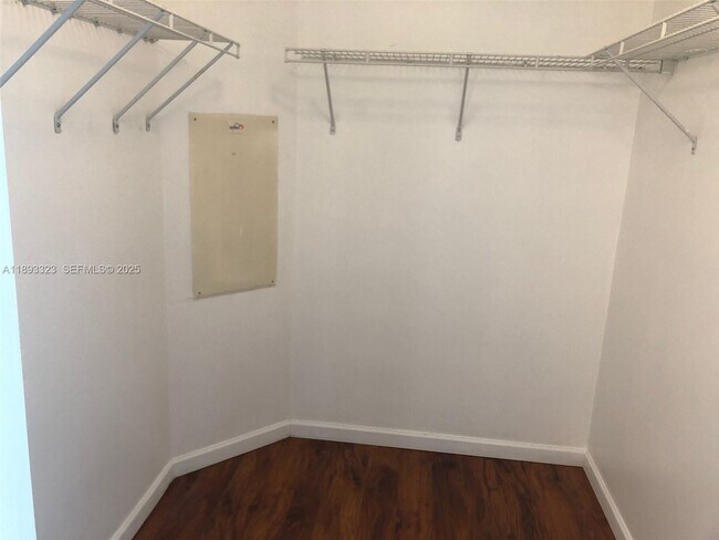 Building Photo - 7900 Harbor Island Dr