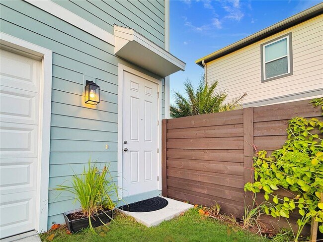 Building Photo - 6502 Rover Wy