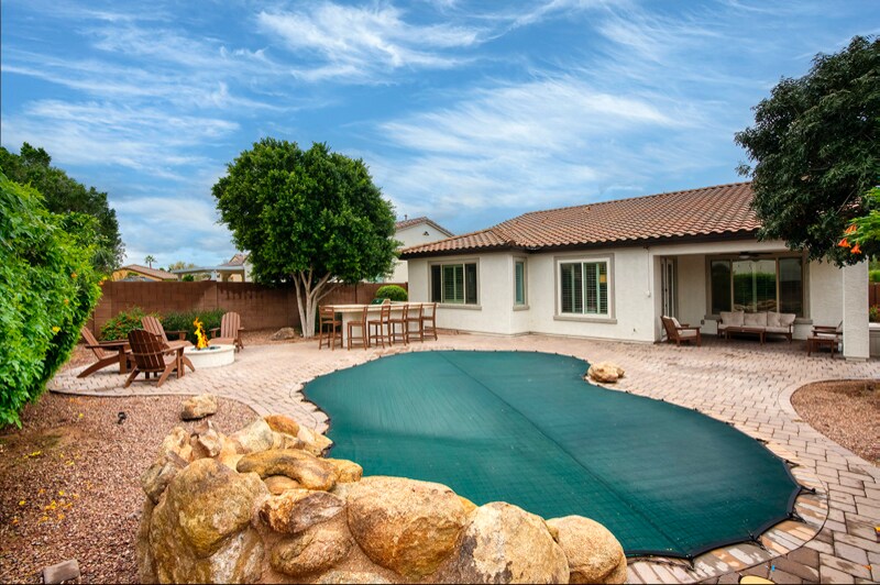 Building Photo - 14873 Luna Cir