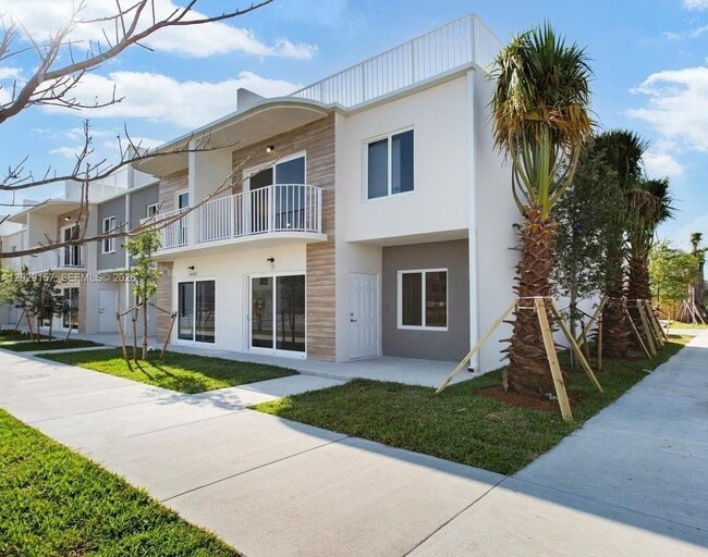 Building Photo - 25810 SW 144th Ave