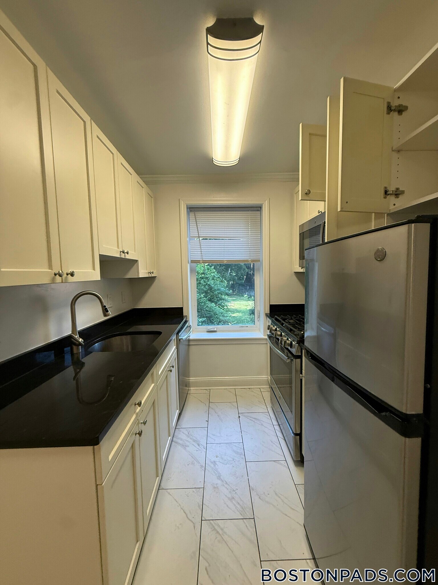 Building Photo - 50 Alton Pl