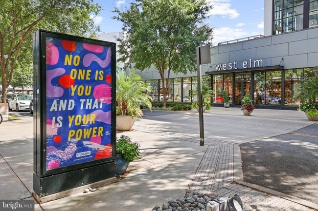 Building Photo - 2858 New Providence Ct