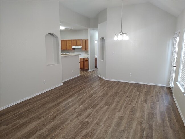 Building Photo - 2842 Southampton Way