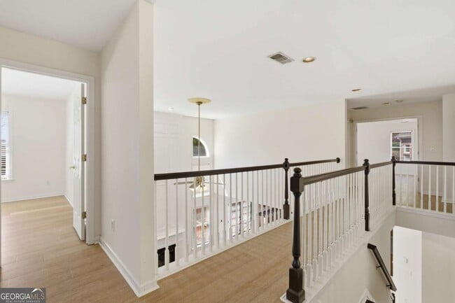 Building Photo - 1702 Clay Brooke Ct SE