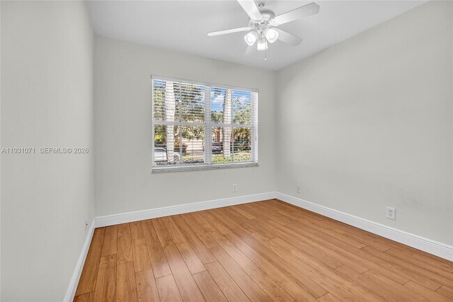 Building Photo - 1579 Banyan Way