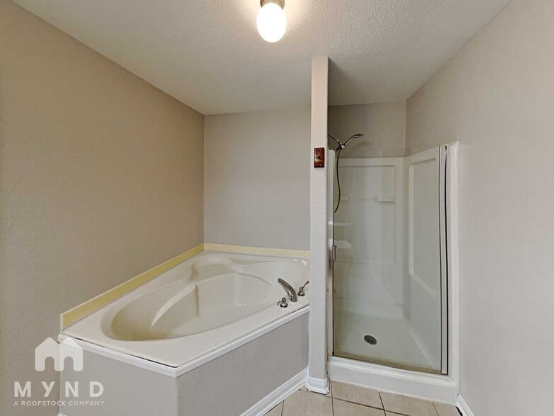 Building Photo - 5422 Chase Canyon