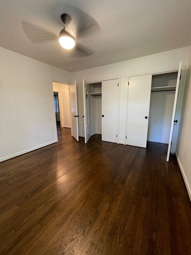 Building Photo - Beautiful Home located on .53 Wooded Corner Lot.