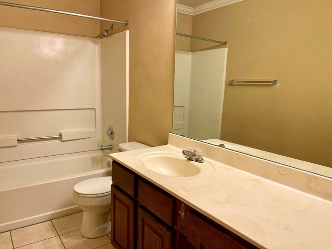 Building Photo - Elegant 3 Bedroom Home Near Medical Center in Northwest San Antonio