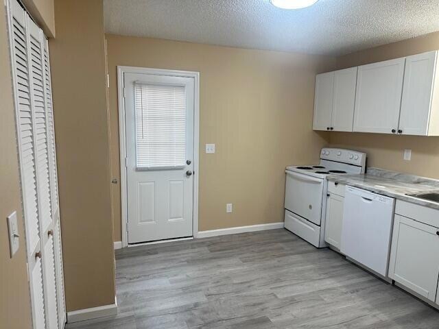 Building Photo - 1716 37th St NE