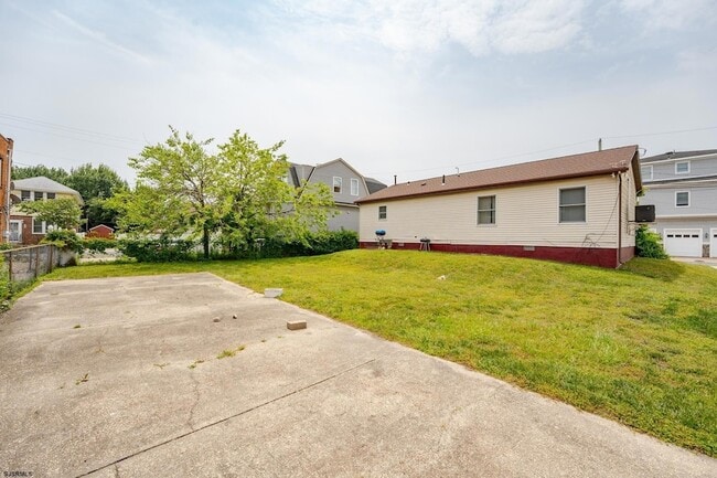 Building Photo - 545 N Connecticut Ave