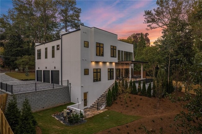 Building Photo - 19 Spruell Springs Rd