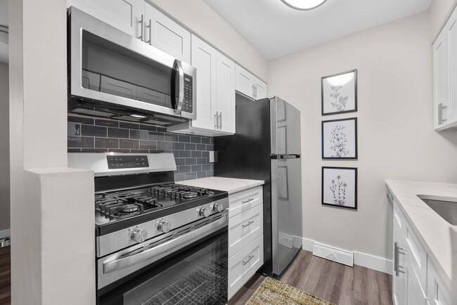 Building Photo - The Rand