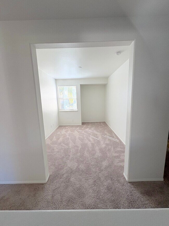 Loft in Downstair - 31450 Pear Blossom Cir