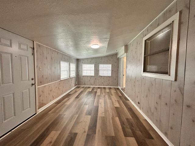 Building Photo - 3601 Aloha Cir