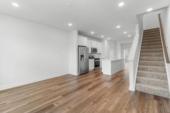 Building Photo - Rent – Brand New Townhome in the Watershed Community