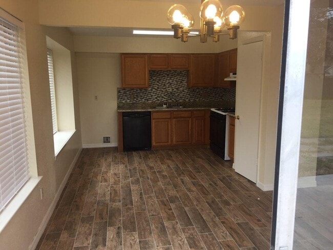 Building Photo - 2606 S Belgravia Dr