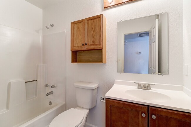 Building Photo - 17032 N 16th Dr