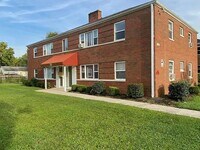 Building Photo - 73 N Hampton Rd