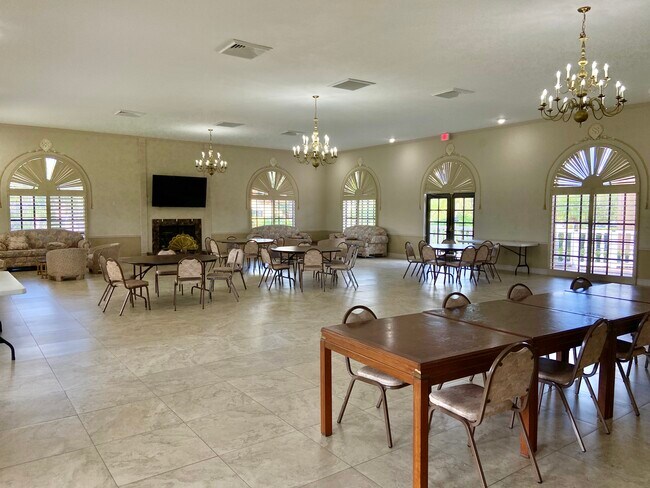 Building Photo - 6650 Sunset Way