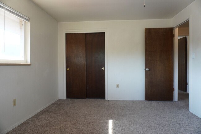 Building Photo - 1409 Utah St