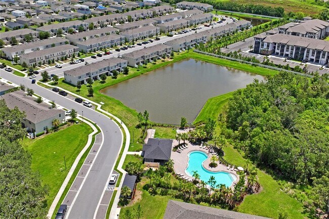 Building Photo - 6240 Fairmont Ln