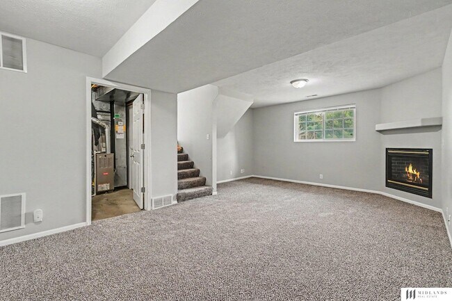 Building Photo - 19010 S Circle