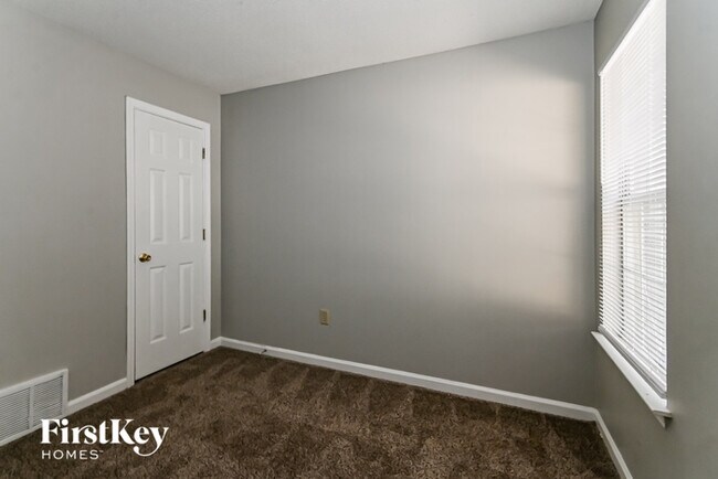 Building Photo - 6328 Farm Hill Dr