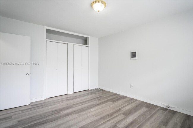 Building Photo - 1190 71st St