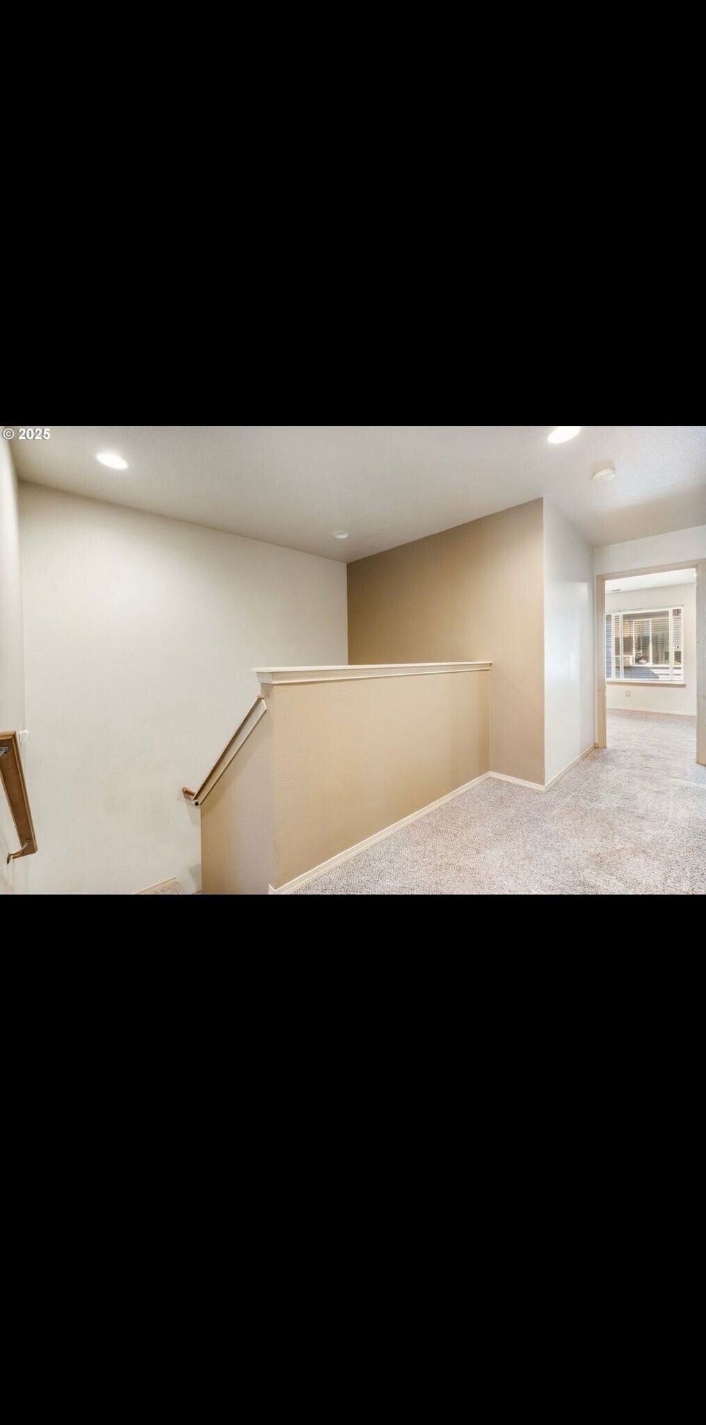 Building Photo - 2833 NE Stapleton Rd