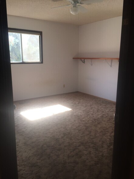 Building Photo - 1301 3rd St SE