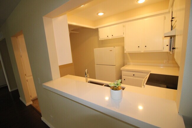 Building Photo - 4700 Natick Ave