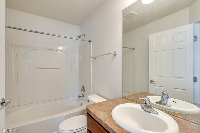 Building Photo - 3955 Gardiner Run