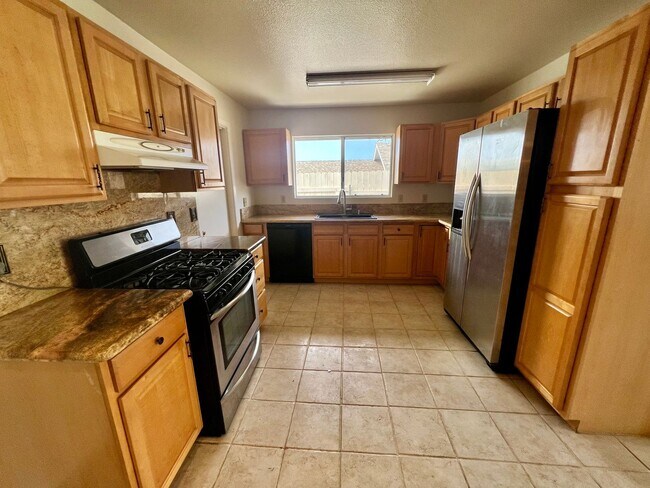 Building Photo - 3 Bedroom Home with Attached Apartment in Waikoloa Village