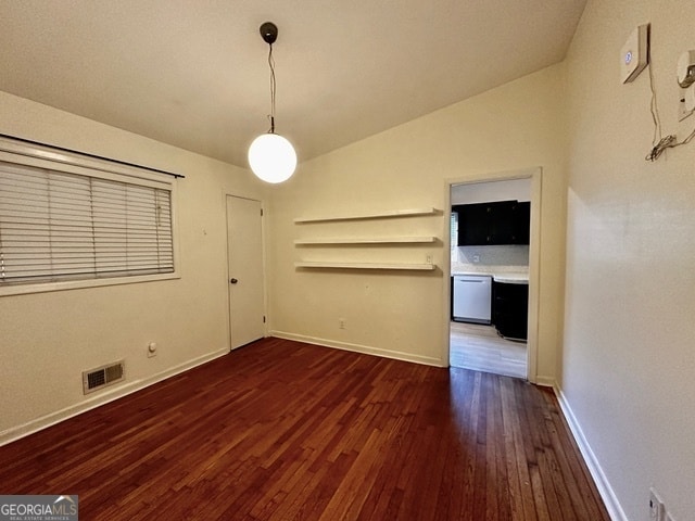 Building Photo - 694 Inglewood Dr