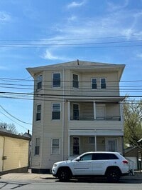 Building Photo - 539 Washington St
