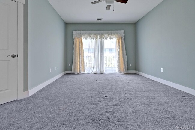 Building Photo - 44 Fox Hill Dr