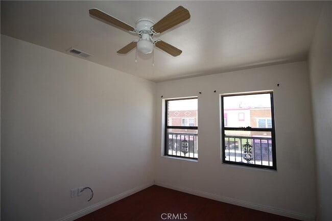 Building Photo - 7914 Seville Ave