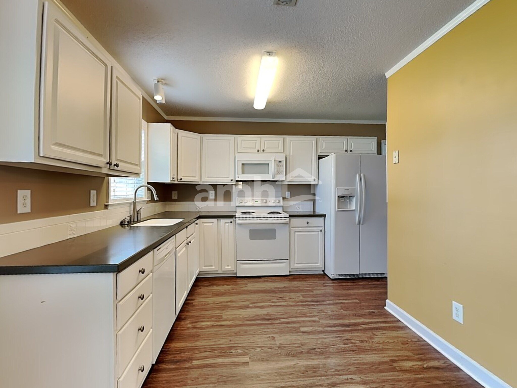 Building Photo - 212 Sedge Meadow Dr