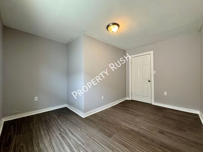 Building Photo - 3805 Alton Park Blvd