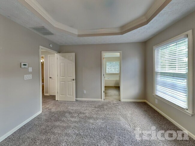 Building Photo - 3433 Palm Cir