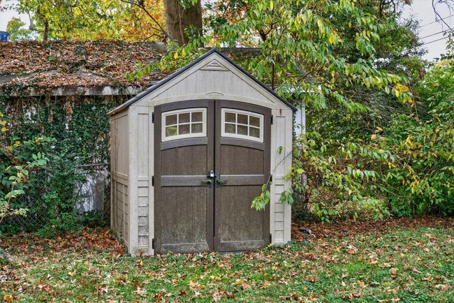 Building Photo - 1729 Appomattox Rd