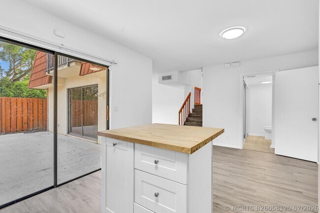 Building Photo - 3319 Spanish Wells Dr