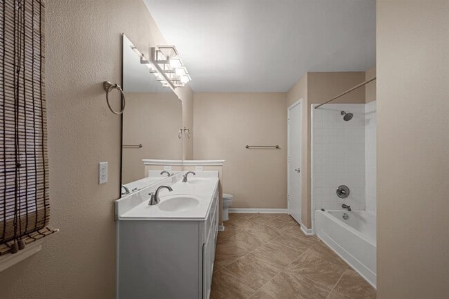 Building Photo - 7320 Muffin Dr