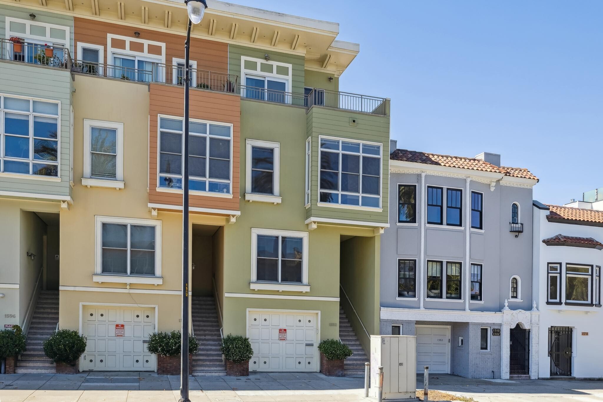Building Photo - 1592 Dolores St