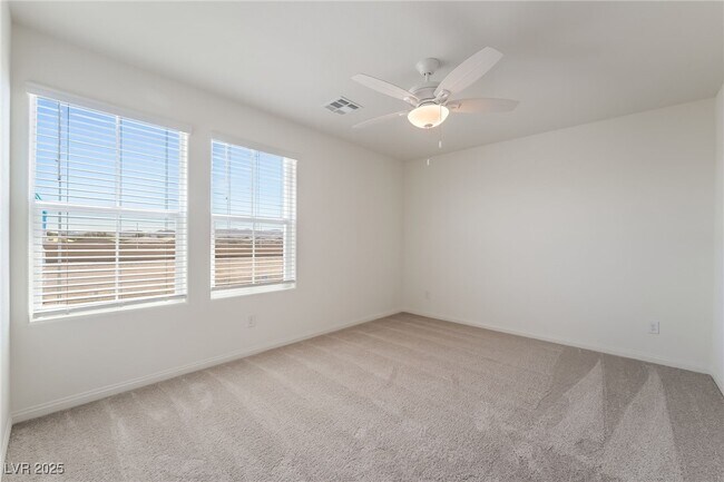 Building Photo - 1027 Gentle Swan
